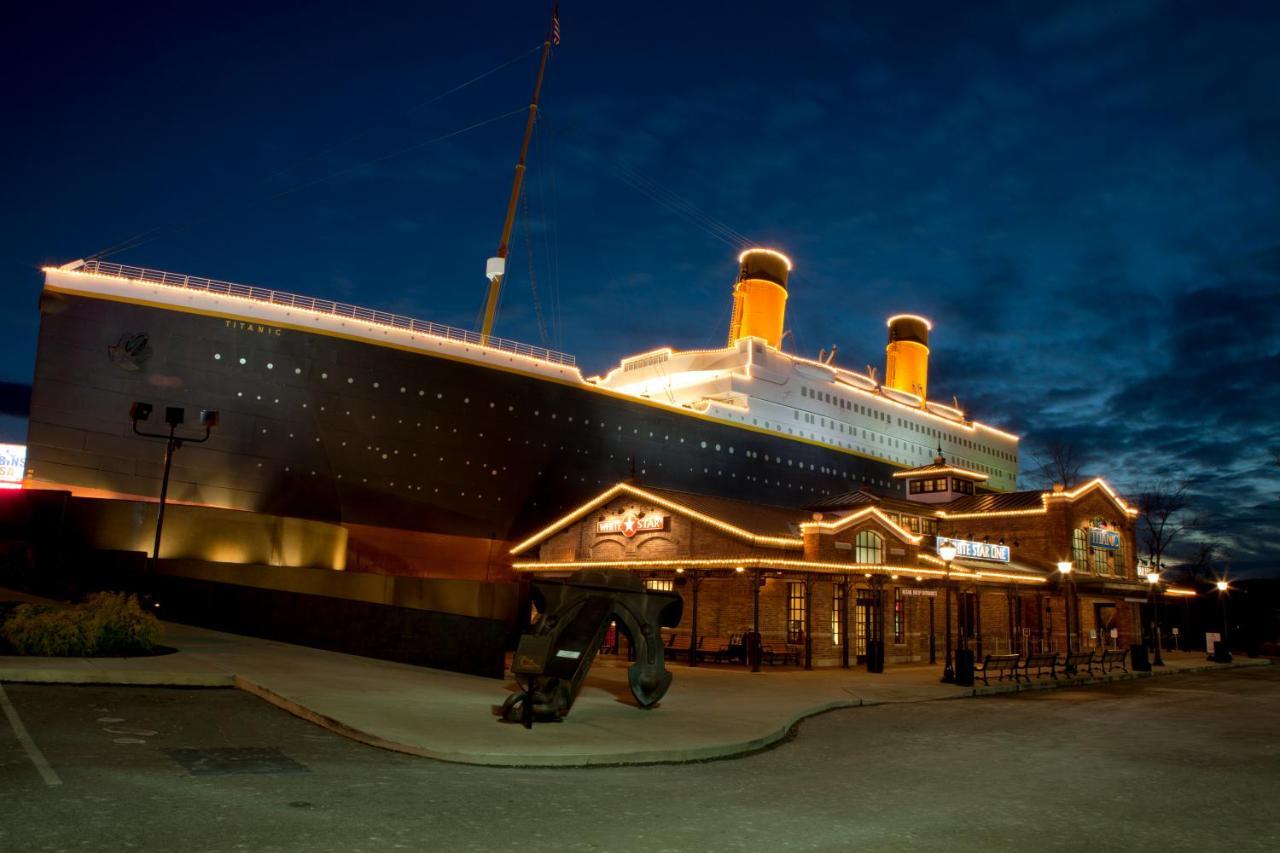 River Song, Near River, Hot Tub, Foosball, Wifi 1089 Free Tickets Each Paid Day, Dollywood And More Sevierville Exterior foto