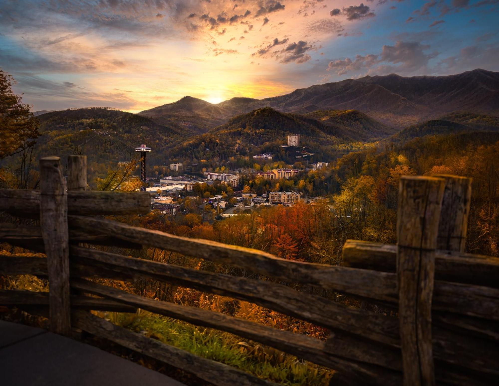 River Song, Near River, Hot Tub, Foosball, Wifi 1089 Free Tickets Each Paid Day, Dollywood And More Sevierville Exterior foto
