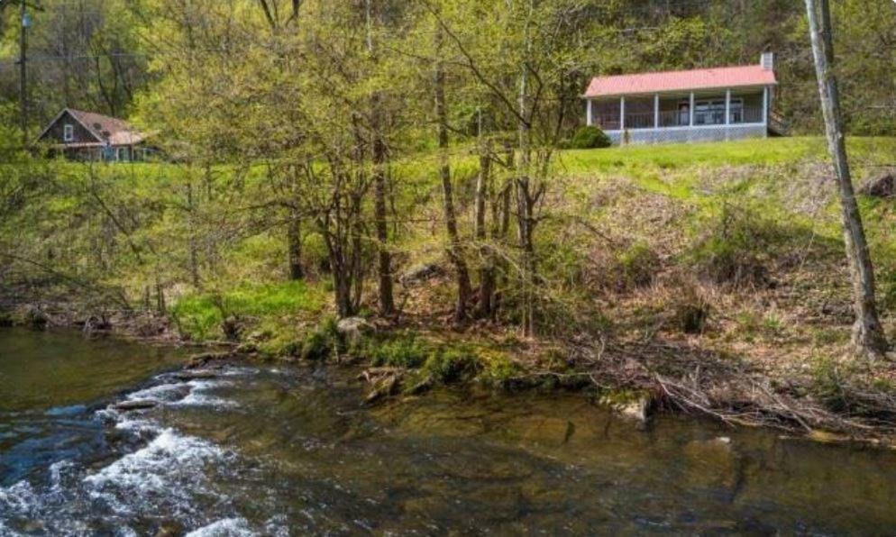River Song, Near River, Hot Tub, Foosball, Wifi 1089 Free Tickets Each Paid Day, Dollywood And More Sevierville Exterior foto